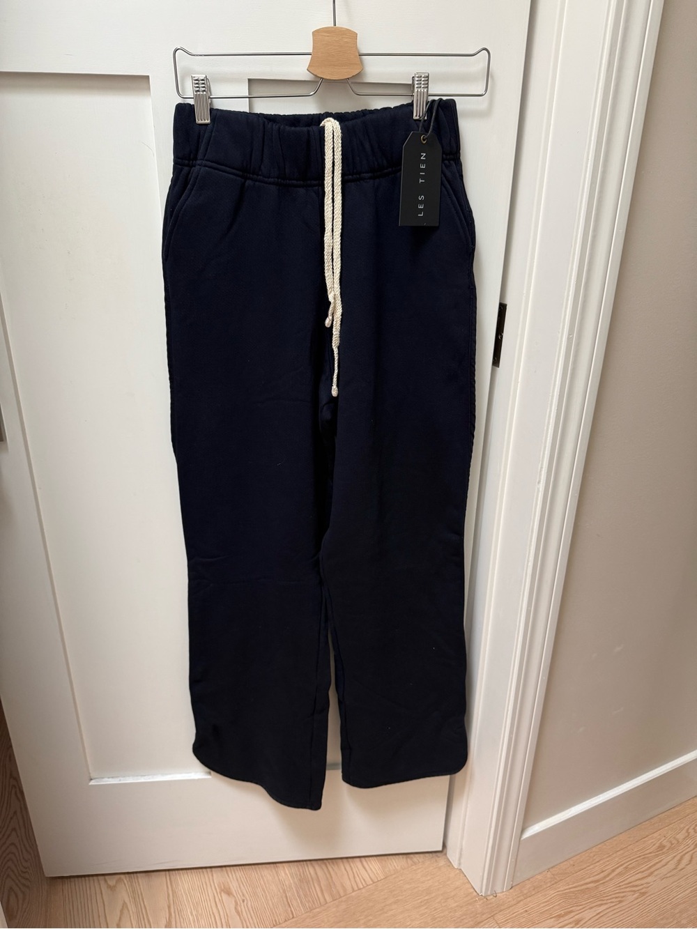 Les Tien Olympia Scallop Pant Navy size small - New!